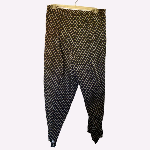Young Stuff YS Studio Black and Gold Stirrup Pants, Size 2X - Picture 2 of 5